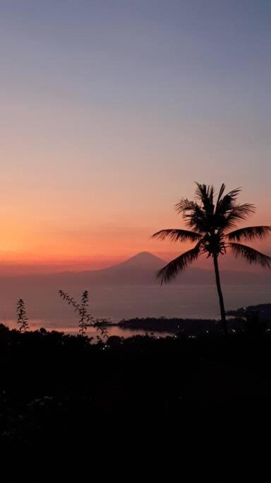 Aomi Villa Senggigi Buitenkant foto